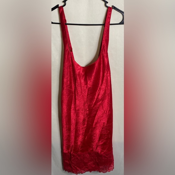 Vintage Victoria’s Secret slip dress/ lingerie - Picture 3 of 6